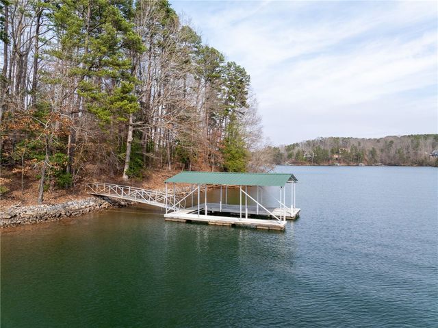 537 Peninsula Road, West Union, SC 29696