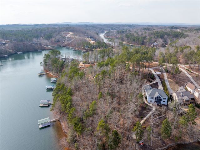 537 Peninsula Road, West Union, SC 29696