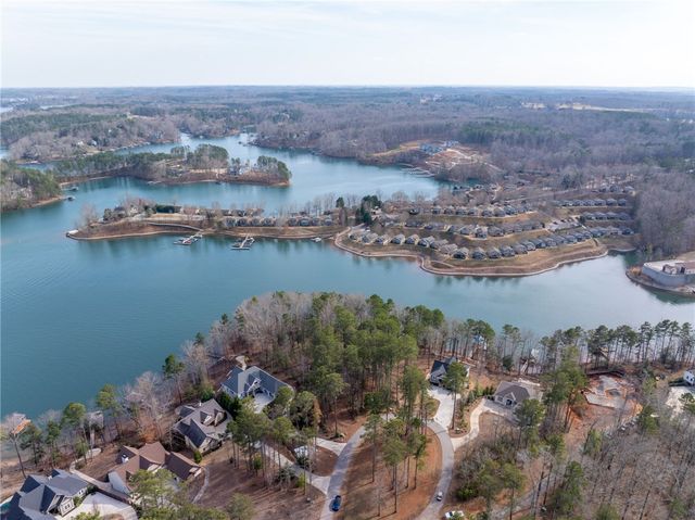 537 Peninsula Road, West Union, SC 29696