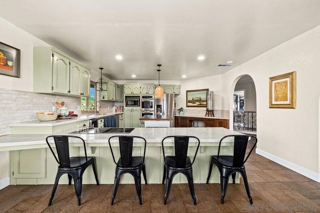 11725 Sierra Rojo Rd, Valley Center, CA 92082