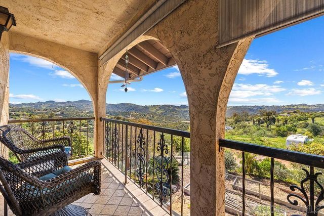 11725 Sierra Rojo Rd, Valley Center, CA 92082