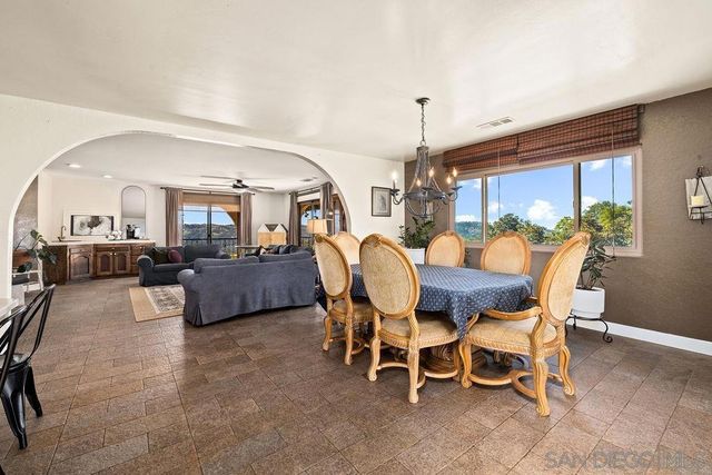 11725 Sierra Rojo Rd, Valley Center, CA 92082