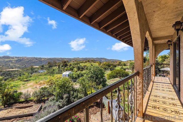 11725 Sierra Rojo Rd, Valley Center, CA 92082