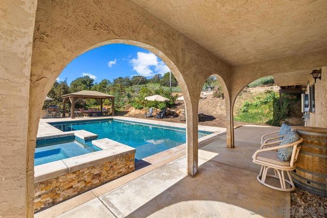 11725 Sierra Rojo Rd, Valley Center, CA 92082