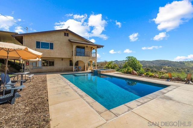 11725 Sierra Rojo Rd, Valley Center, CA 92082