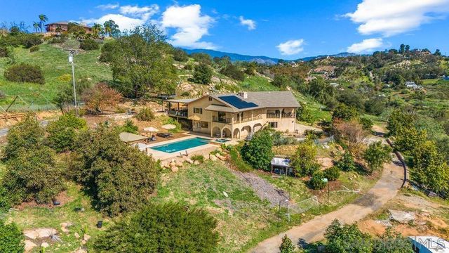 11725 Sierra Rojo Rd, Valley Center, CA 92082