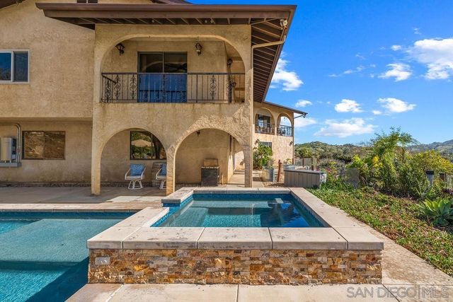 11725 Sierra Rojo Rd, Valley Center, CA 92082