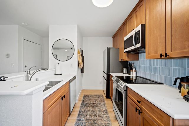 300 Glenwood Circle 308, Monterey, CA 93940