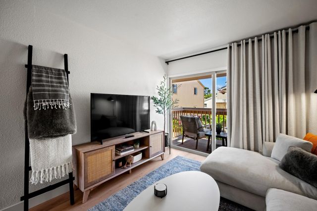 300 Glenwood Circle 308, Monterey, CA 93940