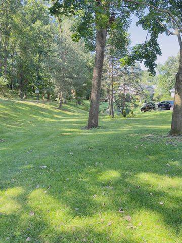102 Ashton Drive, Burr Ridge, IL 60527