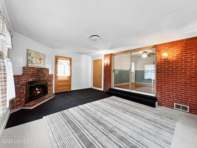 621 Reed Dr, Frankfort, KY 40601