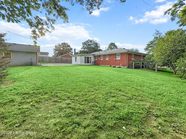 621 Reed Dr, Frankfort, KY 40601