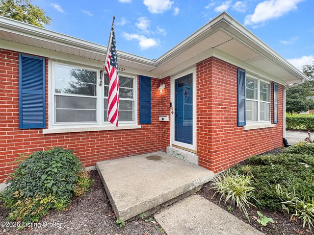 621 Reed Dr, Frankfort, KY 40601