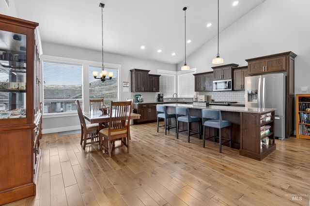 5555 W Dalcross Drive, Boise, ID 83714