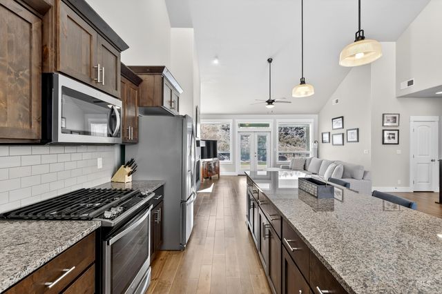 5555 W Dalcross Drive, Boise, ID 83714