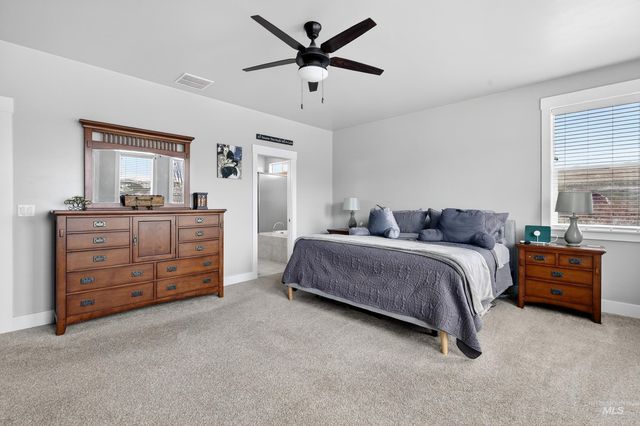 5555 W Dalcross Drive, Boise, ID 83714