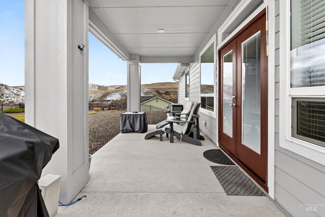 5555 W Dalcross Drive, Boise, ID 83714