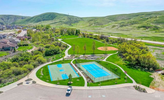 5555 W Dalcross Drive, Boise, ID 83714