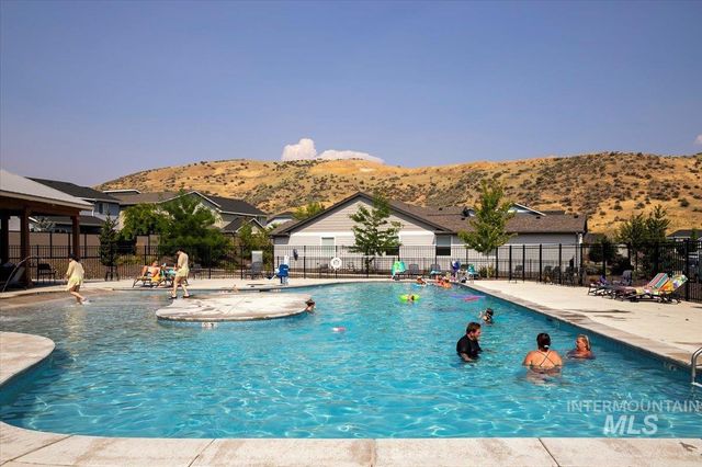 5555 W Dalcross Drive, Boise, ID 83714