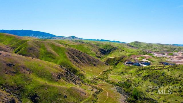 5555 W Dalcross Drive, Boise, ID 83714