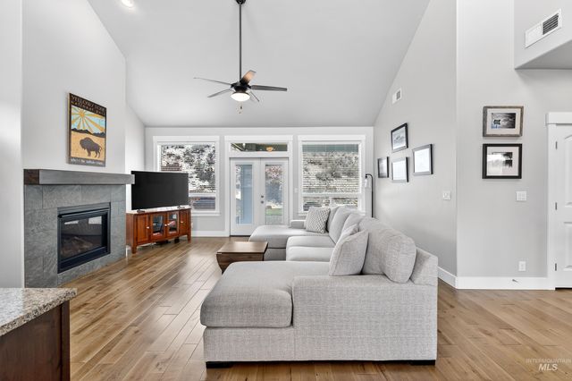 5555 W Dalcross Drive, Boise, ID 83714