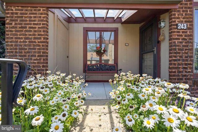 243 UXBRIDGE DR, Cherry Hill, NJ 08034