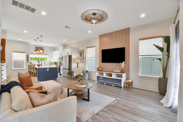 1106 Paul Quinn Street P, Houston, TX 77091