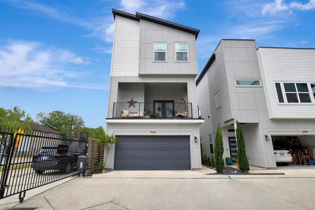 1106 Paul Quinn Street P, Houston, TX 77091