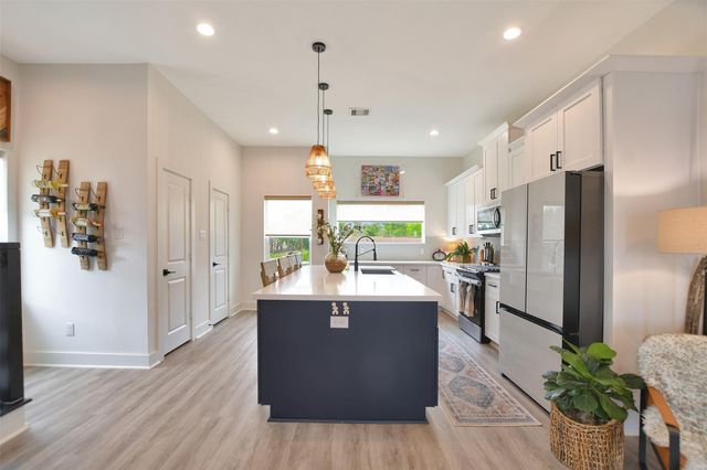 1106 Paul Quinn Street P, Houston, TX 77091