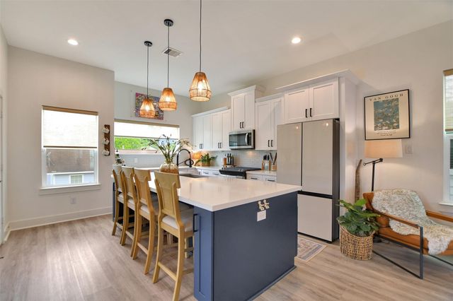 1106 Paul Quinn Street P, Houston, TX 77091