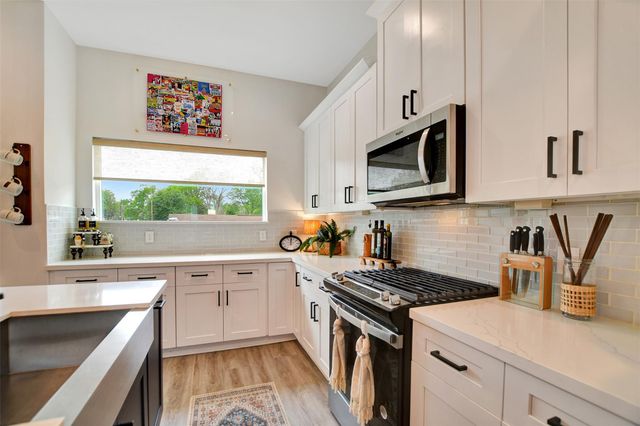 1106 Paul Quinn Street P, Houston, TX 77091