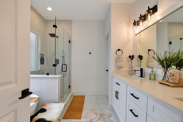 1106 Paul Quinn Street P, Houston, TX 77091