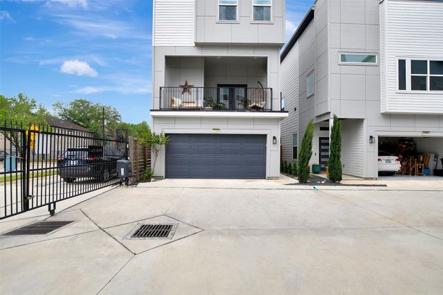 1106 Paul Quinn Street P, Houston, TX 77091