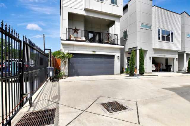 1106 Paul Quinn Street P, Houston, TX 77091