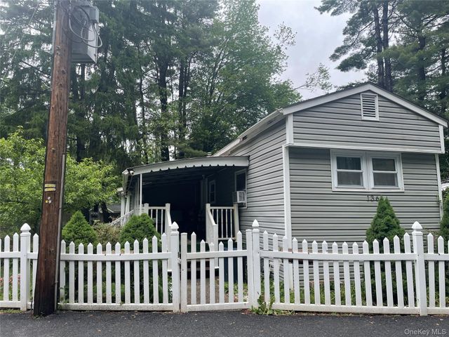 136 Quaker Rd Trailer Park, Pomona, NY 10970