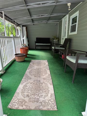 136 Quaker Rd Trailer Park, Pomona, NY 10970