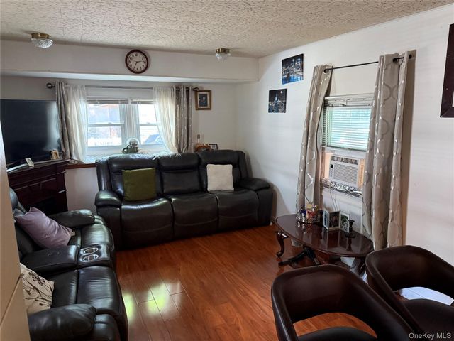 136 Quaker Rd Trailer Park, Pomona, NY 10970