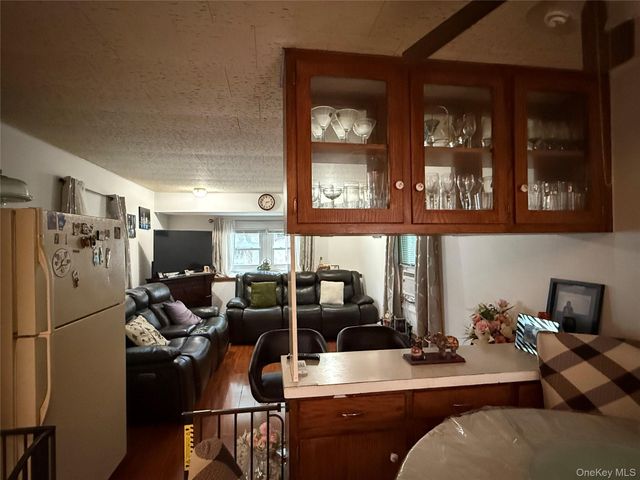 136 Quaker Rd Trailer Park, Pomona, NY 10970