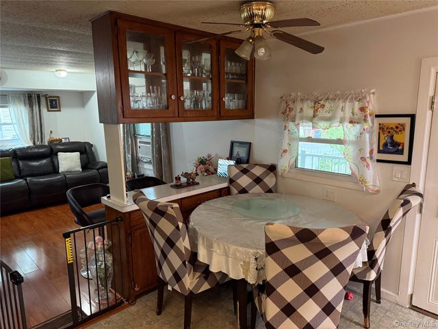 136 Quaker Rd Trailer Park, Pomona, NY 10970