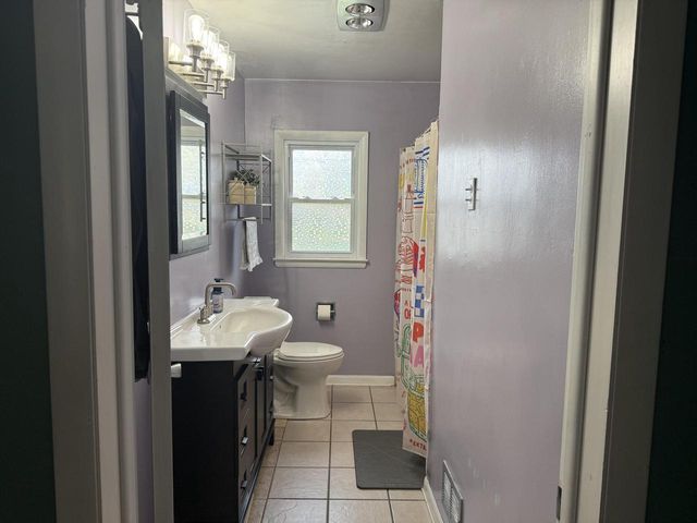 1108 Mayfair DRIVE, Janesville, WI 53545