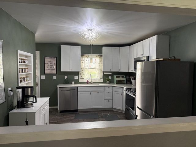1108 Mayfair DRIVE, Janesville, WI 53545