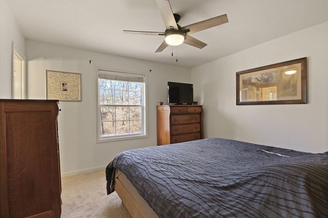 1901 PINELAWN DR, Columbia, MO 65202