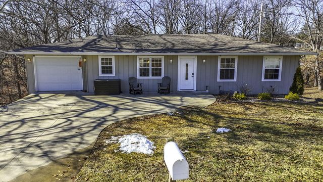 1901 PINELAWN DR, Columbia, MO 65202