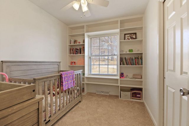 1901 PINELAWN DR, Columbia, MO 65202