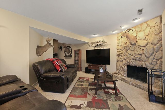 1901 PINELAWN DR, Columbia, MO 65202