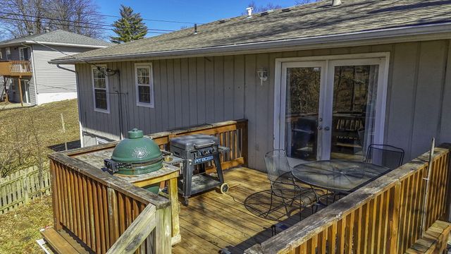 1901 PINELAWN DR, Columbia, MO 65202