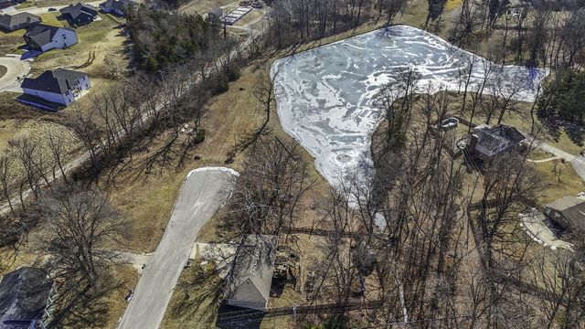 1901 PINELAWN DR, Columbia, MO 65202