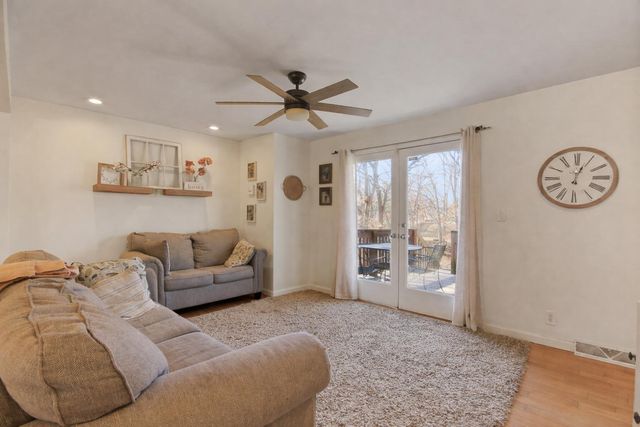 1901 PINELAWN DR, Columbia, MO 65202