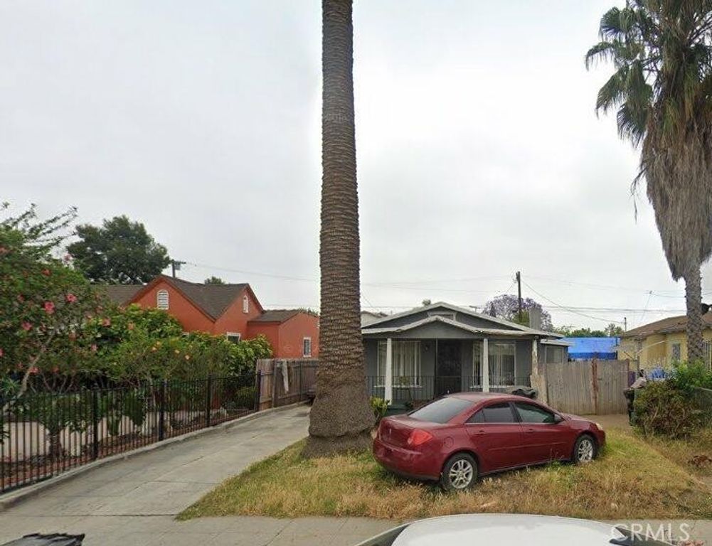 226 E 105th Street, Los Angeles, CA 90003