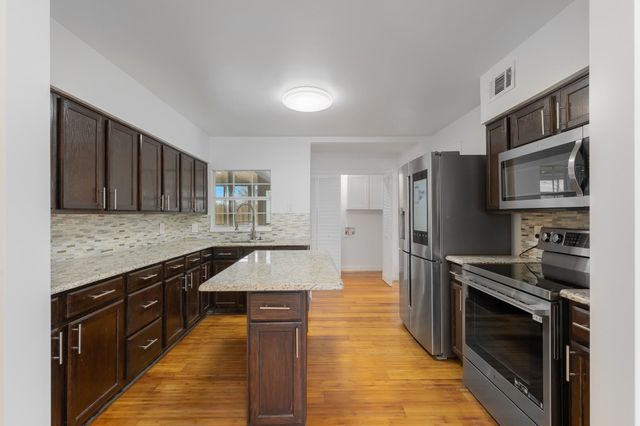 1606 Arlington Drive, Irving, TX 75061